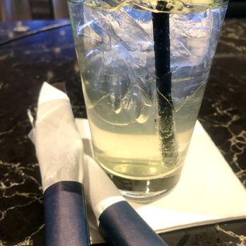 Overtime Sports Lounge - Place Setting - Burgers Near Me - Niagara Falls, Ontario
