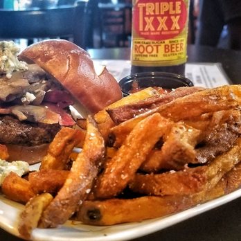 Kuma's Corner - The food was very VERY GOOD! I had the Skid Row Burger! - American Near Me - Indianapolis, Indiana