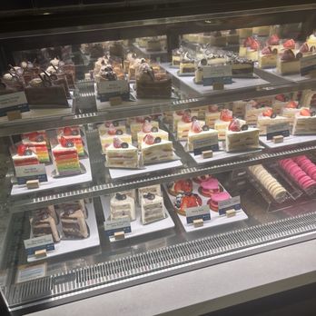 Paris Baguette - Bakeries Near Me - Woodbury, Minnesota Paris Baguette - Bakeries Near Me - Woodbury, Minnesota