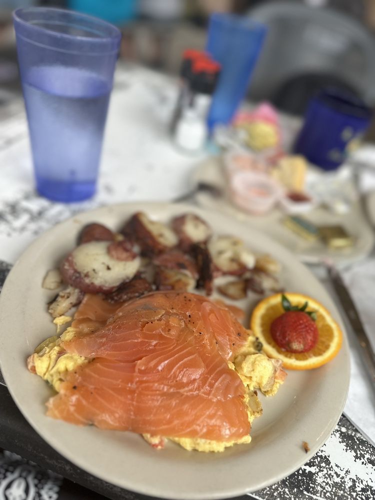 THE SUNFLOWER BAKERY & CAFE Updated October 2024 1216 Photos & 1394 Reviews 512 14th St