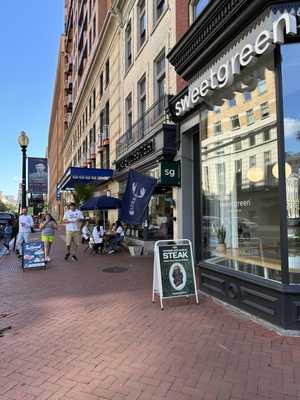 Luke's Lobster Penn Quarter by null