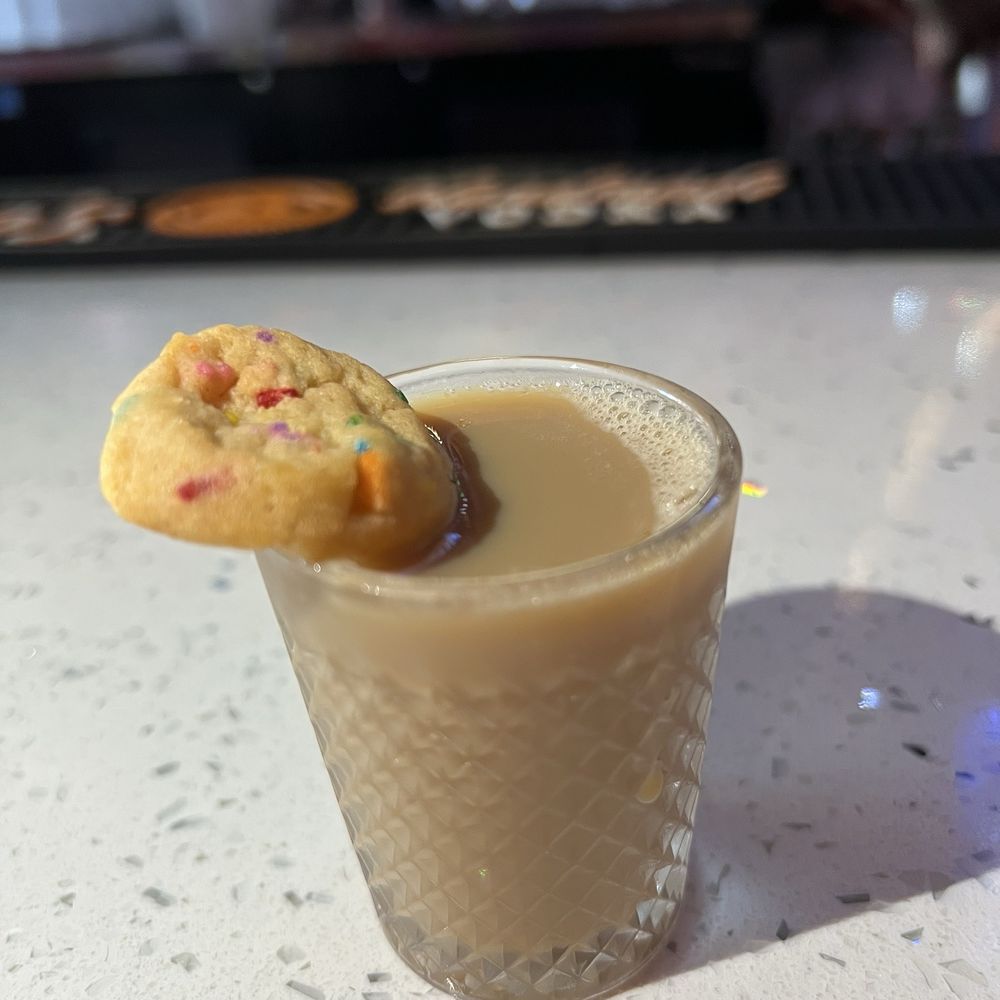 The Reindeer Room - Sugar cookie shot - Cocktail Bars Near Me - Orlando, Florida The Reindeer Room - Sugar cookie shot - Cocktail Bars Near Me - Orlando, Florida