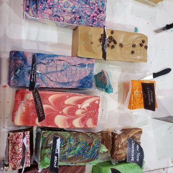 Southern Women's Show - Fudge hand painted - Festivals Near Me - Savannah, Georgia