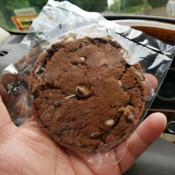 Sweet Avenue Bake Shop - Triple chocolate chip cookie - Bakeries Near Me - Rutherford, New Jersey