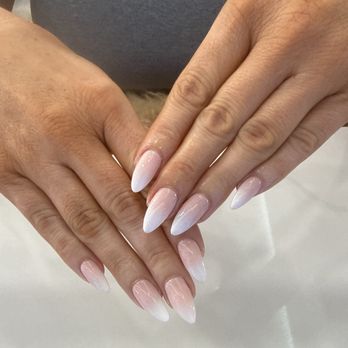 Bliss Nail Lounge - ombré gel nails - Nail Salons Near Me - Manhattan Beach, California