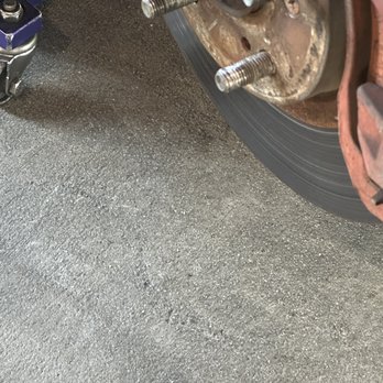 Brake Masters Canoga Park - Stripped wheel stud that was supposedly replaced - Auto Repair Near Me - Canoga Park, California Brake Masters Canoga Park - Stripped wheel stud that was supposedly replaced - Auto Repair Near Me - Canoga Park, California