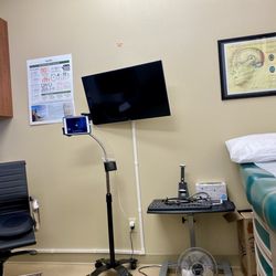 Ourmazdi Behzad Dr - Exam room