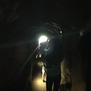 Diamond Head State Monument - The cave isn't so bad going back down as you can see the "light at the end" but on the way up, it seems to go on forever. - Parks Near Me - Honolulu, Hawaii