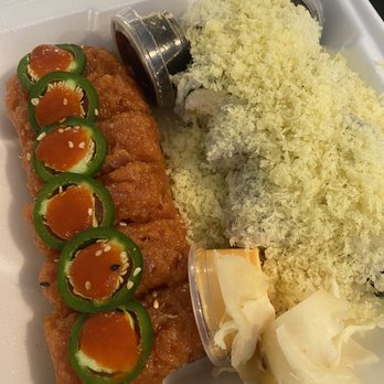 Daru Sushi - Crispy rice and crunch roll - Sushi Bars Near Me - Bellflower, California Daru Sushi - Crispy rice and crunch roll - Sushi Bars Near Me - Bellflower, California