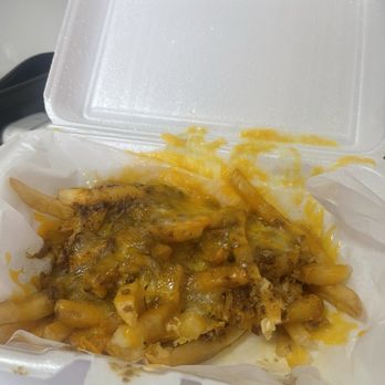 Legends Classic Diner - Individual chilli cheese fries - American Near Me - Glendora, California
