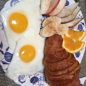 Casa Bianca - Jennifer makes the best breakfast! - Bed & Breakfast Near Me - Montreal, Quebec Casa Bianca - Jennifer makes the best breakfast! - Bed & Breakfast Near Me - Montreal, Quebec