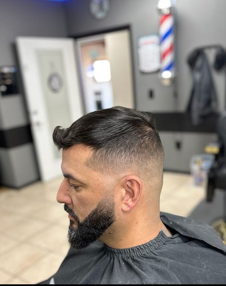 The Razor's Edge Logo