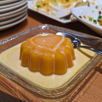 Congee Queen - s2 - fresh mango pudding - Cantonese Near Me - Toronto, Ontario