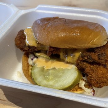 Dave's Hot Chicken - Chicken Shop Near Me - Plano, Texas