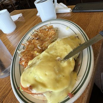 Wolffy's Hamburgers - California Benedict - Breakfast & Brunch Near Me - Airway Heights, Washington Wolffy's Hamburgers - California Benedict - Breakfast & Brunch Near Me - Airway Heights, Washington