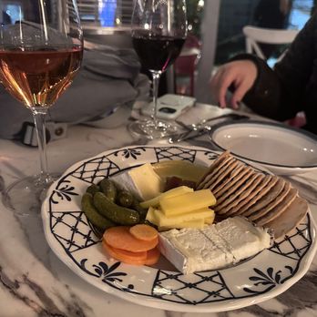 Jardin - Wine Bars Near Me - Richmond, Virginia Jardin - Wine Bars Near Me - Richmond, Virginia