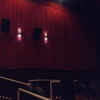 Regal Cinema 99 - This does not do the walls justice.. It's really nice - Cinema Near Me - Vancouver, Washington