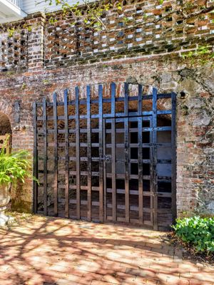 Burgwin-Wright House and Gardens by null
