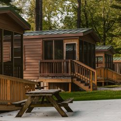Sun Outdoors Lake Rudolph - Fully furnished vacation rentals