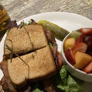 Atlantis Purple Parrot - Bacon sandwich with fresh fruit - Breakfast & Brunch Near Me - RENO, Nevada