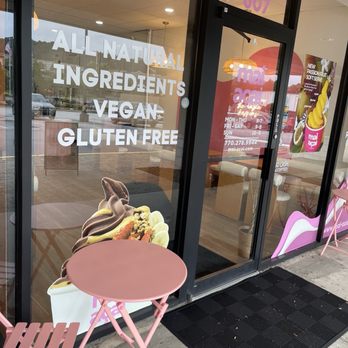 Mai Açaí - Front Entrance - Juice Bars & Smoothies Near Me - Peachtree Corners, Georgia