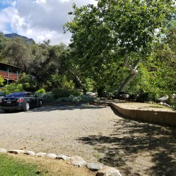 Buckeye Tree Lodge & Cabins - Private area in back - Hotels Near Me - Three Rivers, California