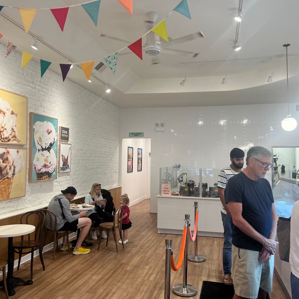 Jeni's Splendid Ice Creams - Ice Cream & Frozen Yogurt Near Me - Chicago, Illinois Jeni's Splendid Ice Creams - Ice Cream & Frozen Yogurt Near Me - Chicago, Illinois