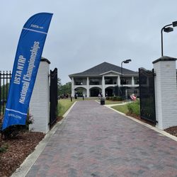 Pelham Racquet Club