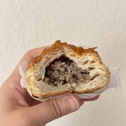 Pate Chaud - Pork (cross-section) Pate Chaud - Pork (cross-section)