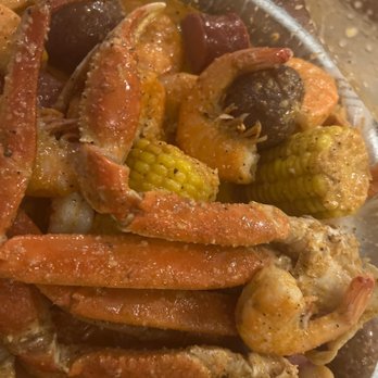 Boil Bay - Snow crabs Shrimp Head Off Sausage corn - Seafood Near Me - Colonial Heights, Virginia