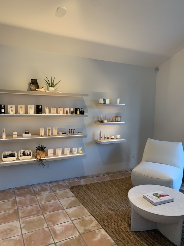 Casa Blanca Spa and Boutique Logo