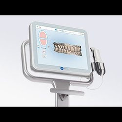 Pesh Orthodontics - Murrieta - ITero Element Digital Scanner