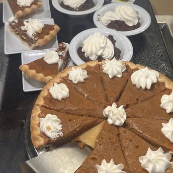 Golden Corral Buffet & Grill - Buffets Near Me - Decatur, Georgia