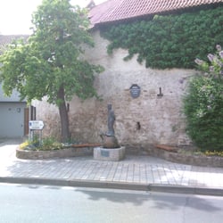 Zwiefltrater - Brunnen