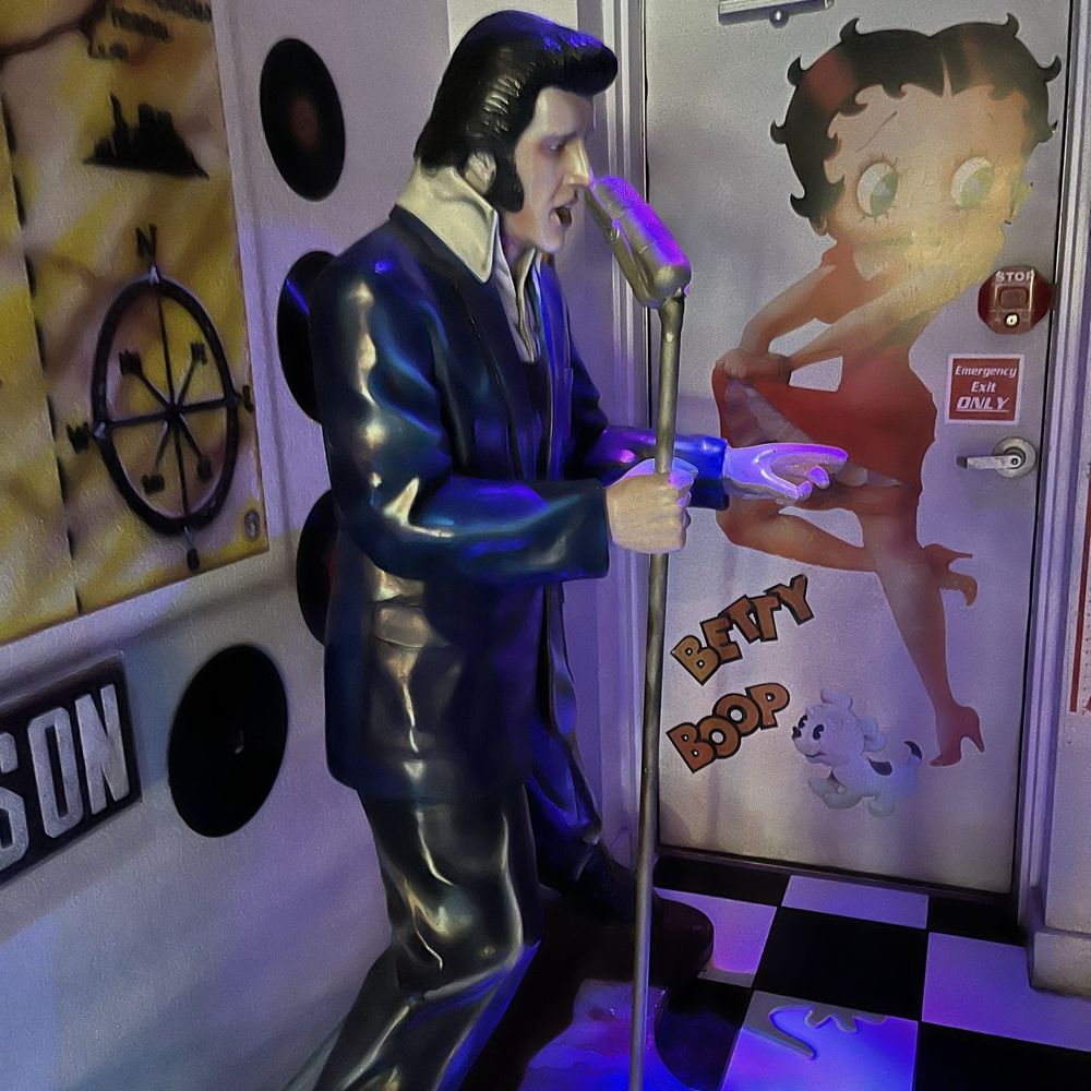 Yesterday's 50's Diner - Elvis - American Near Me - Bridgeport, Texas Yesterday's 50's Diner - Elvis - American Near Me - Bridgeport, Texas