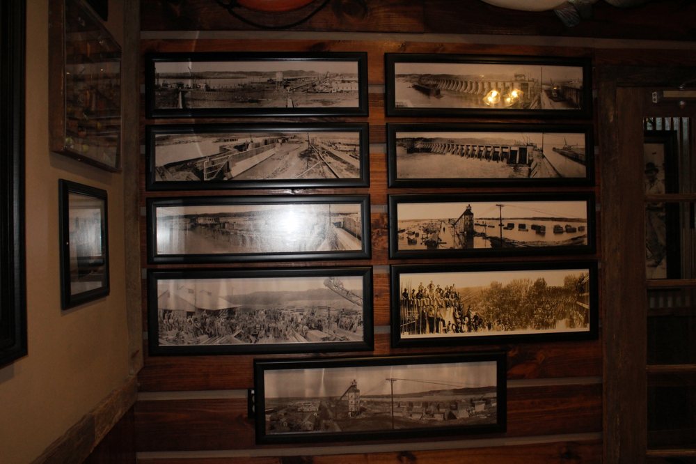 Top O' The River Logo