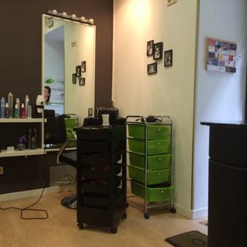 La Raya A Un Lado - Hair Salons Near Me - Madrid, M La Raya A Un Lado - Hair Salons Near Me - Madrid, M