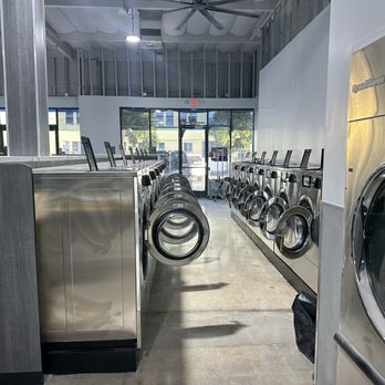 Wash 'n Chill - Laundromat Near Me - Huntington Park, California Wash 'n Chill - Laundromat Near Me - Huntington Park, California