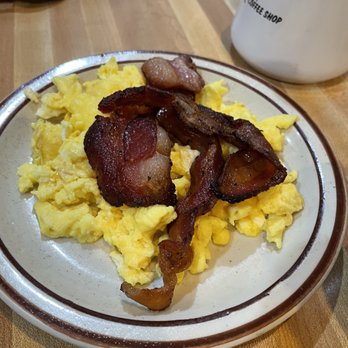Harry's Coffee Shop - Pancake Combo (Part 1) - American Near Me - La Jolla, California