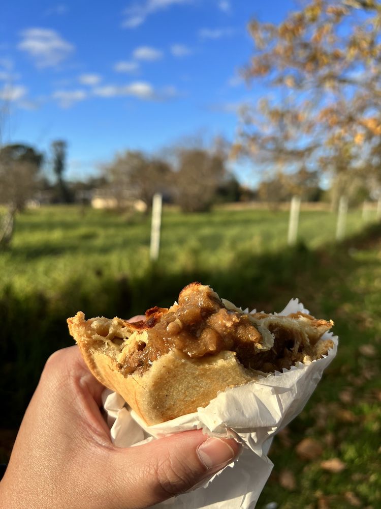 PIE IN THE SKY ROADHOUSE Updated August 2024 21 Photos 1858 Bells