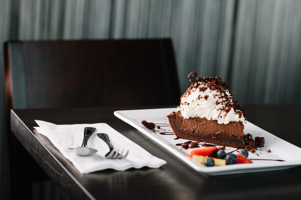 The Middle Spoon Desserterie & Bar