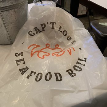 Cap't Loui - Bob for your meal - Cajun/Creole Near Me - Brooklyn, New York