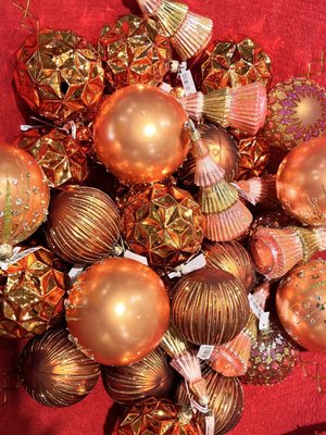 Neiman Marcus by null