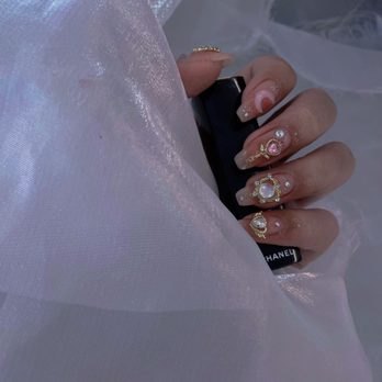 Liya Intl - Eyelash Service Near Me - Brooklyn, New York