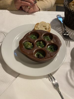 Aux Anysetiers du Roy by null