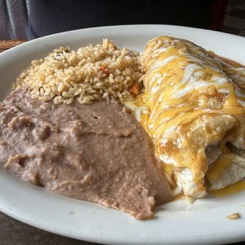 Beto's Mexican Restaurant - Jalisco burrito - Mexican Near Me - Austin, Texas Beto's Mexican Restaurant - Jalisco burrito - Mexican Near Me - Austin, Texas