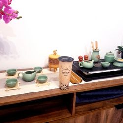 TP Tea - One of the items in this decor was not part of the original decor. Can you spot it