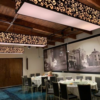 Boston Lobster - Large tables for families or parties - Chinese Near Me - Rosemead, California Boston Lobster - Large tables for families or parties - Chinese Near Me - Rosemead, California