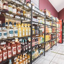 Zipps Liquor