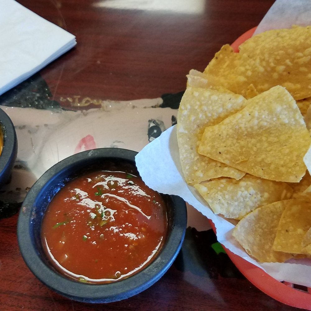 El Palmar - The chips and salsa. - Mexican Near Me - Memphis, Tennessee El Palmar - The chips and salsa. - Mexican Near Me - Memphis, Tennessee